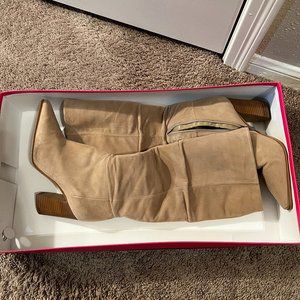 Vince Camuto Derika Boots in Tortilla, SZ 7.5M